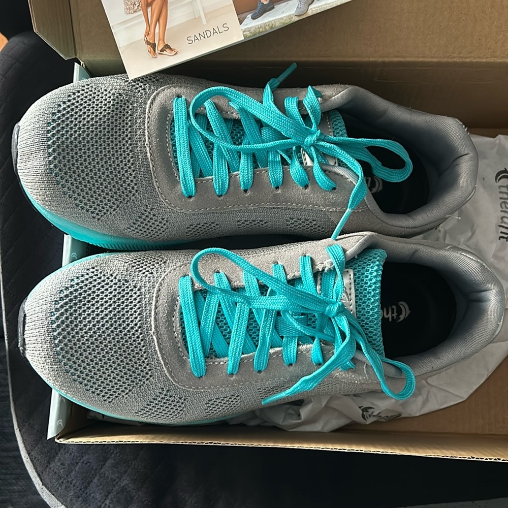 TheraFit Aria sneakers